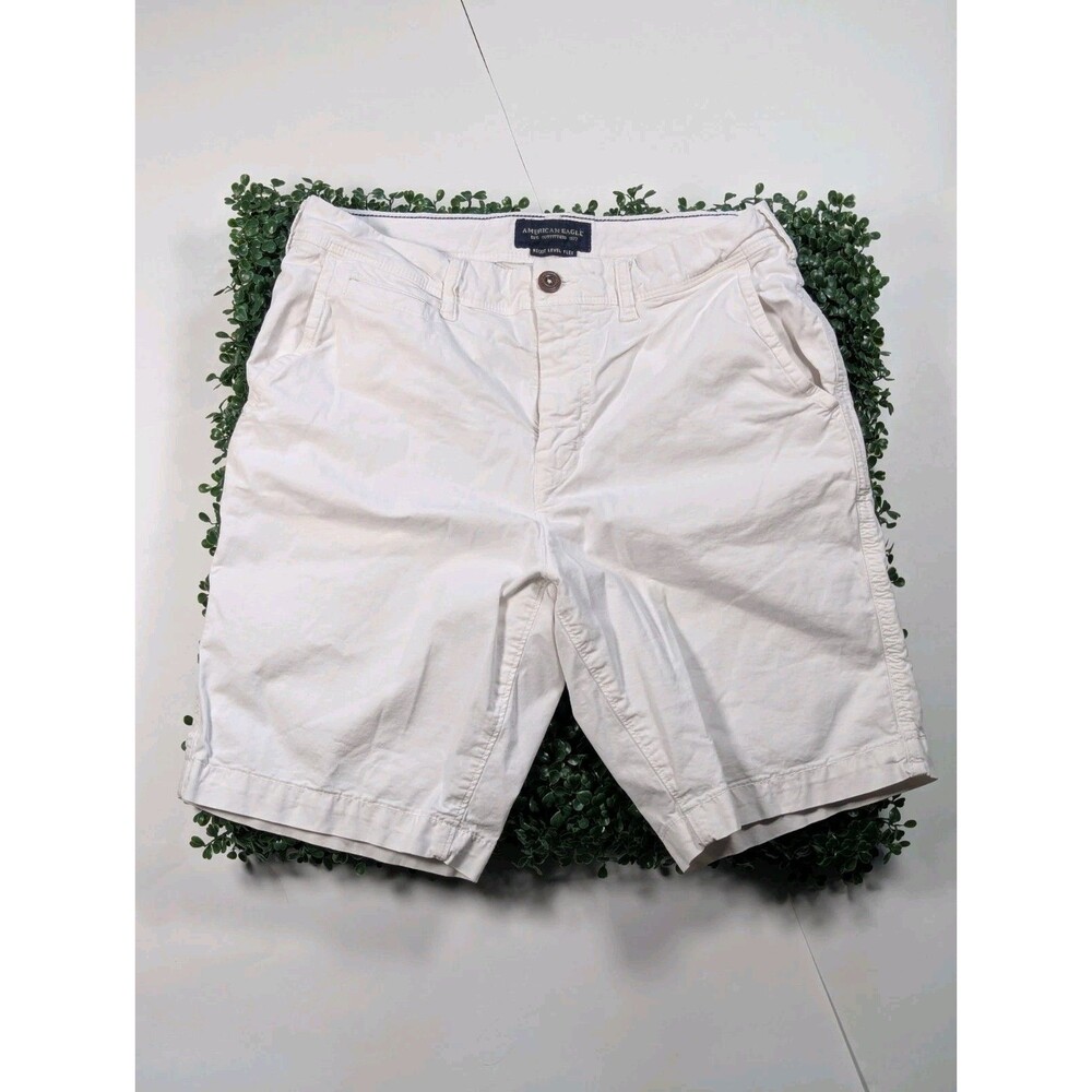 American Eagle Khaki Tan Next Level Slim Fit Flex Shorts Size 30
